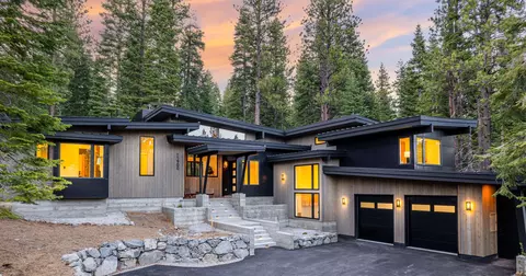 11900 Saddleback Dr, Truckee, CA 96161