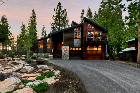14204 Skiview Loop, Truckee, CA 96161 photo 2