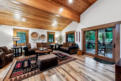 14204 Skiview Loop, Truckee, CA 96161 photo 6