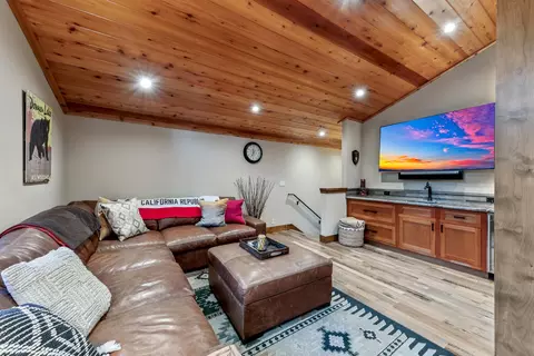 14204 Skiview Loop, Truckee, CA 96161 photo 13