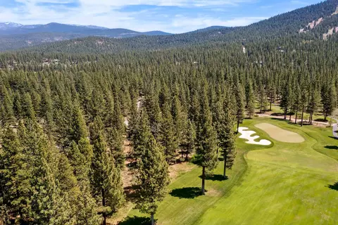 8201 Lahontan Dr, Truckee, CA 96161