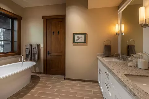 8094 Fallen Leaf Way, Truckee, CA 96161 photo 14
