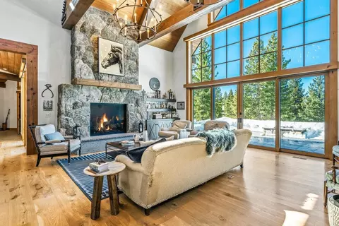 17615 Crooked Tree Ct, Truckee, CA 96161