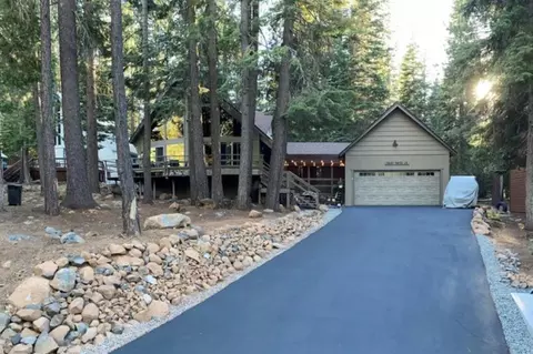 13635 Swiss Ln, Truckee, CA 96161