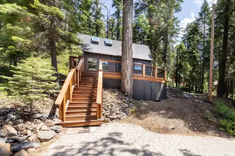 358 Twin Crags Rd, Tahoe City, CA 96145