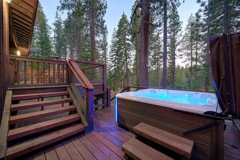 13240 Skiview Loop, Truckee, CA 96161 photo 26