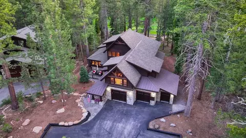 13240 Skiview Loop, Truckee, CA 96161 photo 3