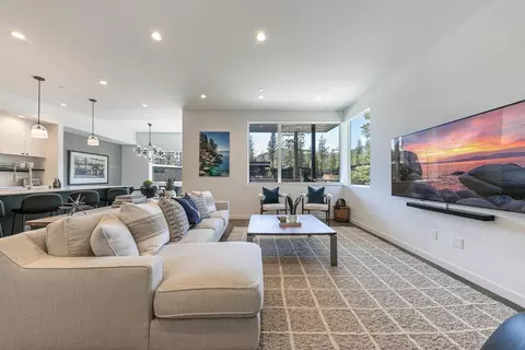 260 Palisades Cir, Olympic Valley, CA 96146