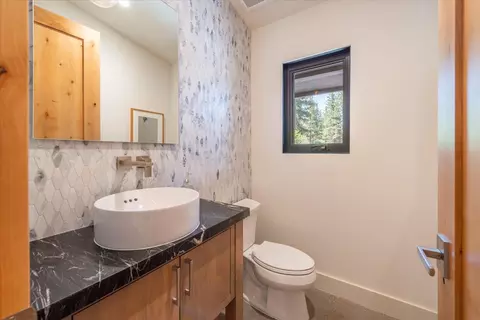12382 Caleb Dr, Truckee, CA 96161 photo 12