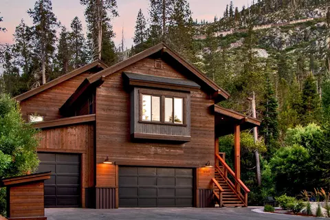 16365 Fawn St, Truckee, CA 96161