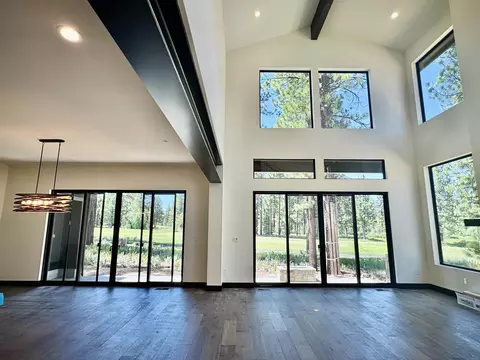 10281 Modane Pl, Truckee, CA 96161