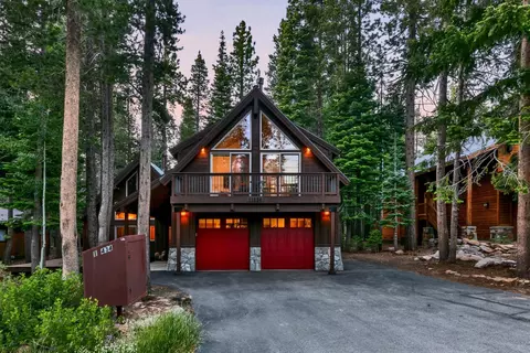 11434 Oslo Dr, Truckee, CA 96161