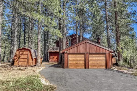 11560 Rocky Ln, Truckee, CA 96161