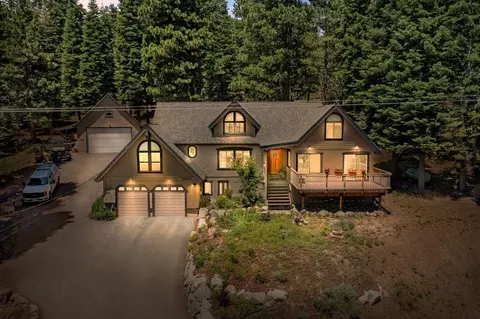 11470 Lockwood Dr, Truckee, CA 96161