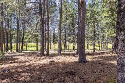 11298 Bennett Flat Rd, Truckee, CA 96161 photo 2