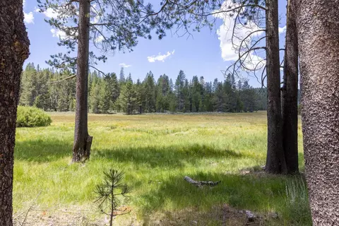 11298 Bennett Flat Rd, Truckee, CA 96161 photo 3