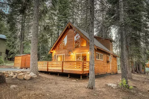 15850 Northwoods Blvd, Truckee, CA 96161