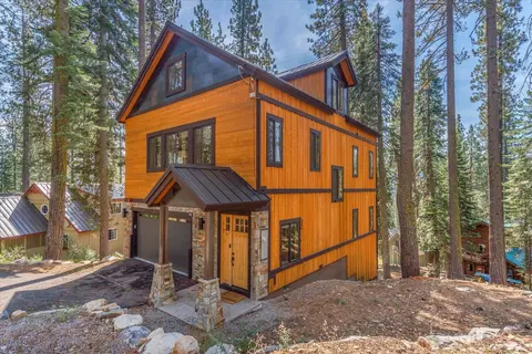 51212 Jeffery Pine Dr, Soda Springs, CA 95728