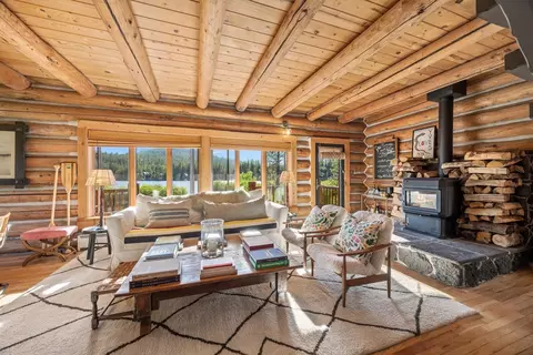 2259 Lake Dr, Soda Springs, CA 95728