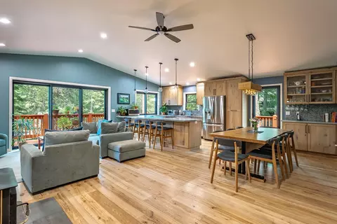 12276 Greenwood Dr, Truckee, CA 96161