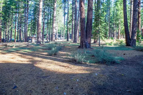 11561 Bottcher Loop, Truckee, CA 96161 photo 11