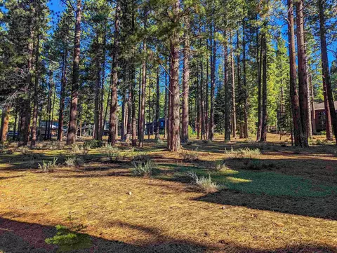 11561 Bottcher Loop, Truckee, CA 96161 photo 9