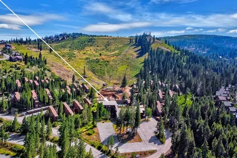11591 Snowpeak Way # 305, Truckee, CA 96161