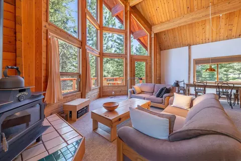 15009 Skislope Way, Truckee, CA 96161