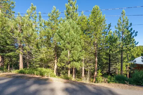 13845 Hillside Dr, Truckee, CA 96161