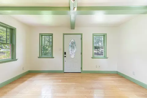 Living - 208 Railroad Ave, Loyalton, CA 96118 photo 2 of 3