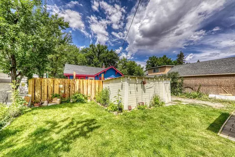 Exterior - 208 Railroad Ave, Loyalton, CA 96118 photo 7 of 8
