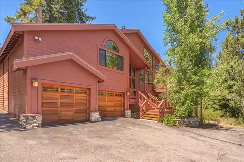 10850 Pine Cone Dr, Truckee, CA 96161