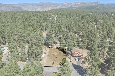 10583 Laburnham Cir, Truckee, CA 96161