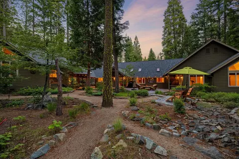 4 Yana Trl, Graeagle, CA 96103 photo 5