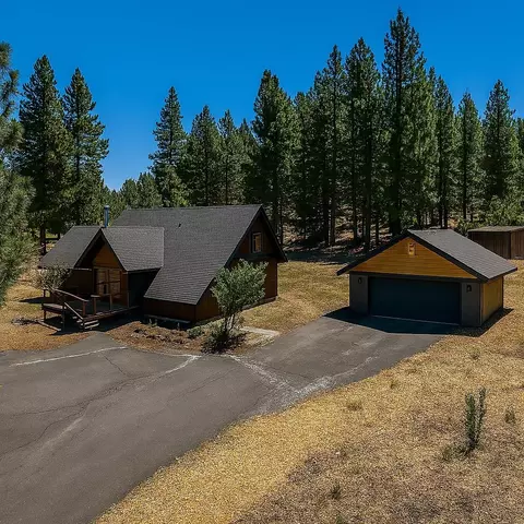 15031 Glenshire Dr, Truckee, CA 96161