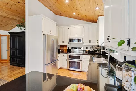 10493 Iris Rd, Truckee, CA 96161 photo 9