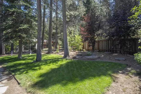 10493 Iris Rd, Truckee, CA 96161 photo 8