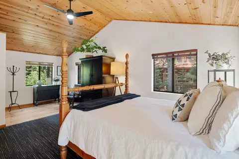 10493 Iris Rd, Truckee, CA 96161 photo 14