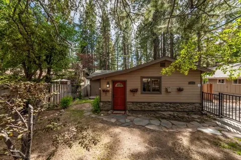 8542 Dolly Varden Ave, Kings Beach, CA 96143