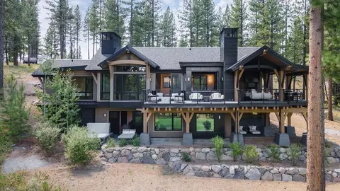 7745 Lahontan Dr, Truckee, CA 96160