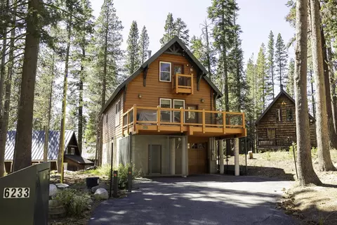 6233 Palisade Rd, Soda Springs, CA 95728