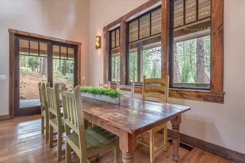 11024 Parkland Dr, Truckee, CA 96161 photo 4
