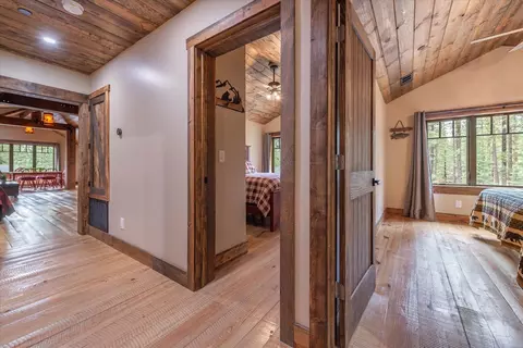 11024 Parkland Dr, Truckee, CA 96161 photo 16