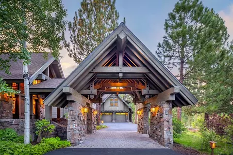 10250 Dick Barter, Truckee, CA 96161