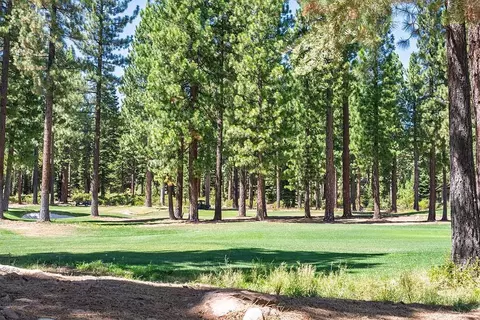 8220 Valhalla Dr, Truckee, CA 96161 photo 8