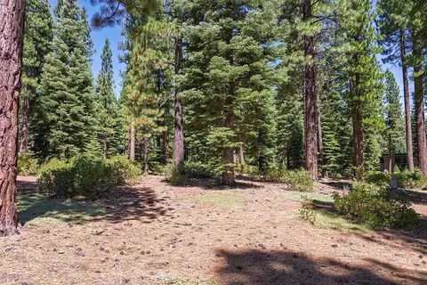 8220 Valhalla Dr, Truckee, CA 96161 photo 6