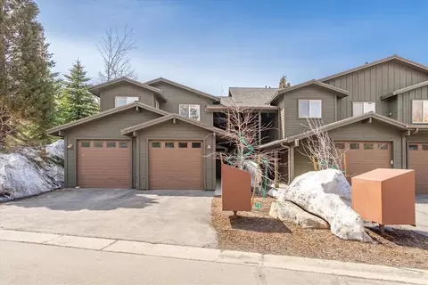 10620 Boulders Rd, Truckee, CA 96161