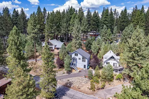 10069 Olympic Blvd, Truckee, CA 96161