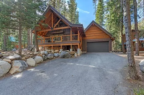 10174 Aspen Ct, Soda Springs, CA 95728