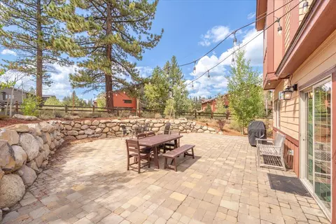 10246 Fall Ct, Truckee, CA 96161 photo 25